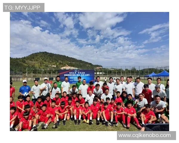 车载小摆件足球明星助你一路畅行展现个性与热爱 车载小摆件足球明星助你一路畅行展现个性与热爱