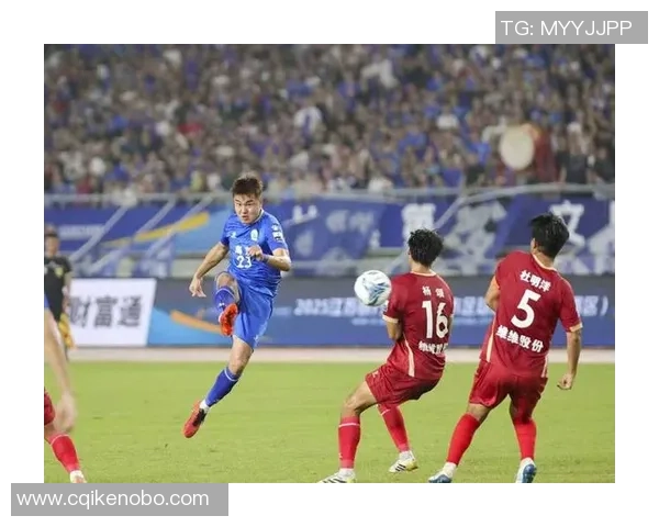 足球巨星闪耀赛场精彩瞬间回顾震撼视频合集尽享激情与荣耀 足球巨星闪耀赛场精彩瞬间回顾震撼视频合集尽享激情与荣耀