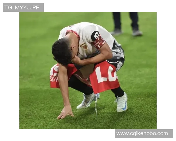 足球明星流泪背后的故事与坚持让人动容的瞬间