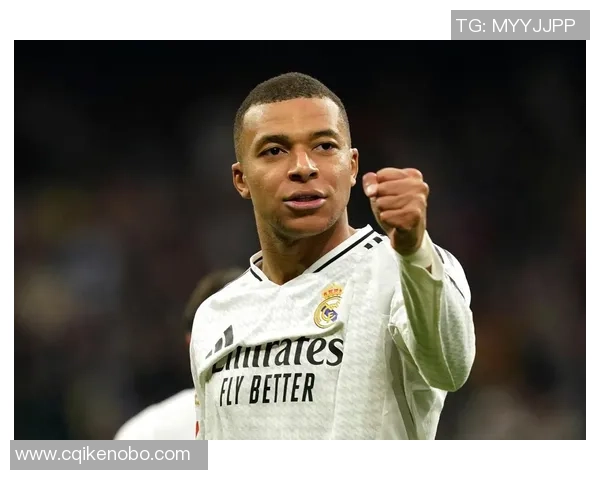 足球明星高清壁纸大全尽享视觉盛宴让你随时随地感受足球魅力 足球明星高清壁纸大全尽享视觉盛宴让你随时随地感受足球魅力