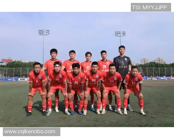 重庆足球队在邀请赛中的战术表现分析与未来展望 重庆足球队在邀请赛中的战术表现分析与未来展望